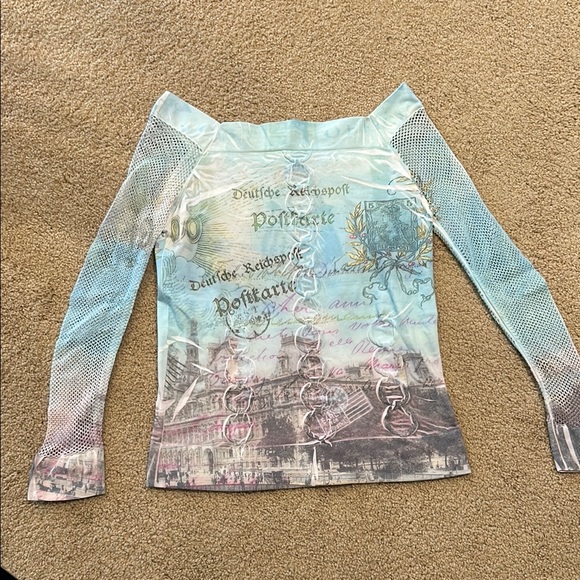 Fitted Graphic Long Sleeve - Picture 1 of 5
